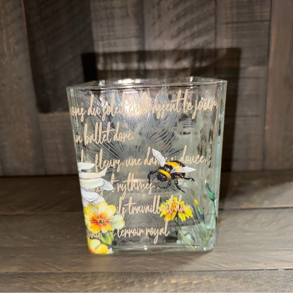 Flower, bee vase, candle holder, plant holder summer spring flower‎ holder vase